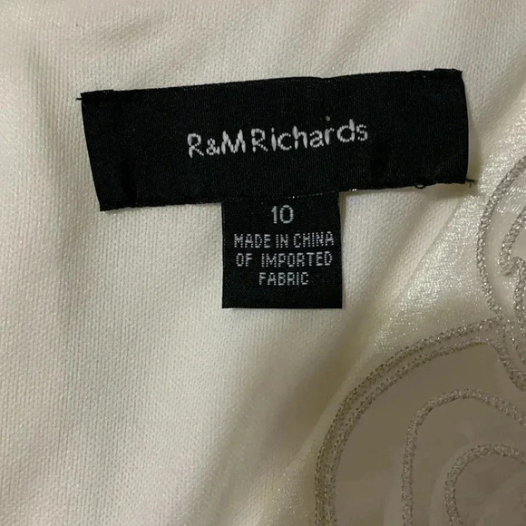 Women’s R&M Richard’s Low Cut Ruffled Semi Formal Dress Cream Size 10 EUC - Picture 7 of 8